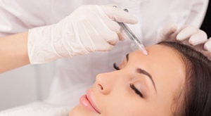 [BOTOX - NOVO] Recite ZBOGOM BORAMA na licu uz pomoć botoxa po regijama ili izravnajte čeone bore i bore oko očiju u Poliklinici Superiora u Zagrebu po super cijeni!