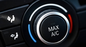 PUNJENJE I SERVIS AUTO KLIME u Zagrebu! Auto centar Areus donosi punjenje do 500g plina uz DEZINFEKCIJA OZONOM već od 49 €! Zaštiti se od bakterija i osiguraj svježinu uz HIT akciju!