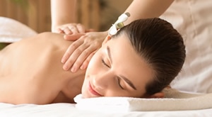 Salon Touch VARAŽDIN - ekskluzivan SPA DAY paket za 1 osobu uz masažu leđa, lica i dekoltea te vrhunske tretmane POMLAĐIVANJA: lipolaser, mikrodermoabraziju i radiofrekvenciju!