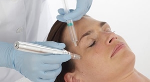 DOŽIVI POTPUNU PREOBRAZBU KOŽE! Salon Val Beauté Zagreb nudi SKIN TRANSFORM paket za DUGOTRAJNE rezultate: vrhunski Hydrafacial Deluxe, moćan microneedling i kućne upute za njegu!