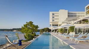 Grand Hotel Brioni Pula 5*: Luksuzan WELLNESS ODMOR za 2 osobe! 3 dana i 2 noćenja u Collection sobi uz buffet DORUČAK te neograničeno korištenje unutarnjeg BAZENA, sauna i fitnessa!