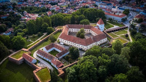 Hotel Bassiana Sarvar, Sárvár, Mađarska - 618 EUR - 5x noćenje u Royal sobi za 2 osobe, Polupansion