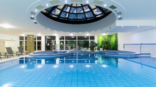 Hotel Napfeny Zalakaros - Odmor u Zalakarosu, Zalakaros, Mađarska - 279 EUR - 3x noćenje u Standard trokrevetnoj sobi za 2 osobe, Polupansion (buffet doručak i večera u 3 slijeda)