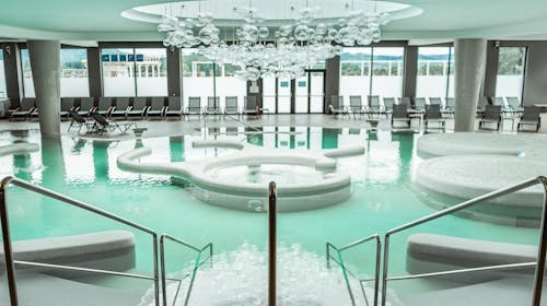 Wellness Hotel Habakuk - Proljetni ili ljetni obiteljski wellness, Maribor, Pohorje, Slovenija - 349 EUR - 2x noćenje u dvokrevetnoj Standard sobi s dodatnim ležajem za 2 osobe (1 dijete do 11,99 godina i 1 dijete do 4,99 godina besplatno), Polupansion