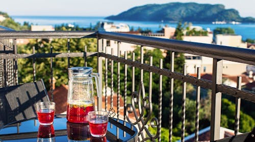 Boutique Hotel Tate by Aycon - Obiteljsko proljeće i jesen u Budvi, Budva, Crna Gora - 310 EUR - 3x noćenje u dvokrevetnoj Standard sobi (s dodatnim ležajem) za 2 osobe (1 dijete do 11,99 godina besplatno), Doručak