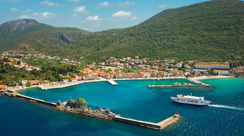 Hotel Faraon - All inclusive obiteljsko proljeće u Dalmaciji, Trpanj, Dalmacija, Hrvatska - 345 EUR - 3x noćenje u obiteljskoj Comfort sobi bez balkona (pogled park) za 2 osobe (2 djece do 11,99 godina besplatno), All inclusive s uključenim pićem uz obroke