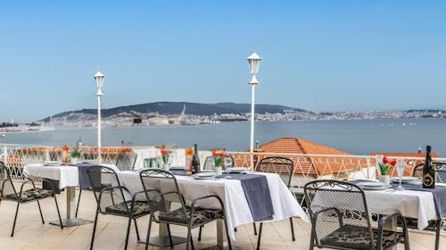 Hotel Villa Four Pearls Trogir - Ljetni odmor uz more, Trogir, Dalmacija, Hrvatska - 950 EUR - 5x noćenje u trokrevetnoj sobi za 2 osobe (1 dijete do 18 godina besplatno), All inclusive