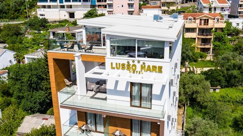 Hotel Lusso Mare by Aycon - Jesen udvoje, Bečići, Crna Gora - 436 EUR - 5x noćenje u dvokrevetnoj Standard sobi za 2 osobe, Doručak