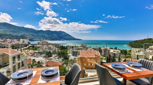 Hotel Lusso Mare by Aycon - Kraj ljeta udvoje, Bečići, Crna Gora - 570 EUR - 5x noćenje u dvokrevetnoj Standard sobi za 2 osobe, Doručak