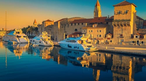 Villa White - Proljeće udvoje u Trogiru, Trogir, Dalmacija, Hrvatska - 335 EUR - 3x noćenje u dvokrevetnoj sobi za 2 osobe, Polupansion (doručak i večera)