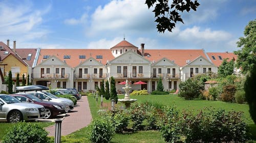 Ametiszt Hotel Harkány - Predivan wellness odmor, Harkány, Mađarska - 236 EUR - 2x noćenje u dvokrevetnoj Standard sobi za 2 osobe, Buffet doručak