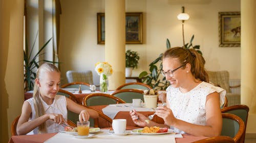 Ametiszt Hotel Harkány - Obiteljski wellness odmor, Harkány, Mađarska - 648 EUR - 4x noćenje u dvokrevetnoj Standard sobi za 2 osobe (1 dijete do 11,99 godina besplatno), Buffet doručak
