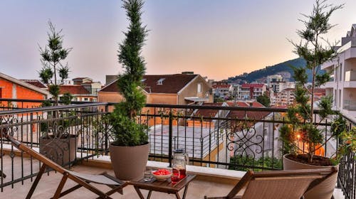 Boutique Hotel Tate by Aycon - Obiteljska jesen u Budvi, Budva, Crna Gora - 516 EUR - 5x noćenje u dvokrevetnoj Standard sobi (s dodatnim ležajem) za 2 osobe (1 dijete do 11,99 godina besplatno), Doručak
