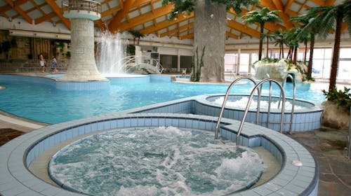 Hotel Hills Spa & Thermal Resort - Proljeće, 1. svibanj i početak ljeta - Wellness i zabava, Sarajevo, Bosna i Hercegovina - 108 EUR - 1x noćenje u dvokrevetnoj Deluxe sobi za 2 osobe (1 dijete do 6 godina i 1 dijete do 12 godina besplatno), Doručak