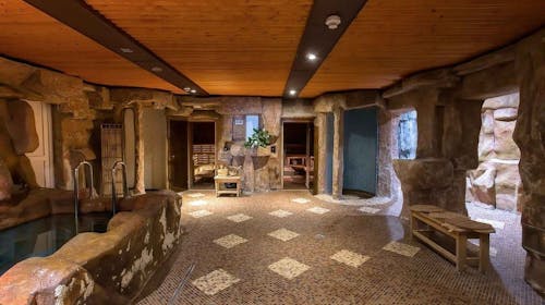 Hotel Horizont - Svibanjsko wellness opuštanje na makarskoj rivijeri, Baška Voda, Makarska rivijera, Dalmacija, Hrvatska - 372 EUR - 3x noćenje u Superior dvokrevetnoj sobi s balkonom za 2 osobe, Polupansion (buffet doručak i večera)