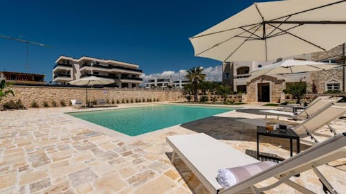 Chateau Dabo Luxury Pool Apartments - Odmor na Pagu, Novalja, Hrvatska - 224 EUR - 2x noćenje u dvosobnom apartmanu (4+2) za 6 osoba, Korištenje vanjskog bazena