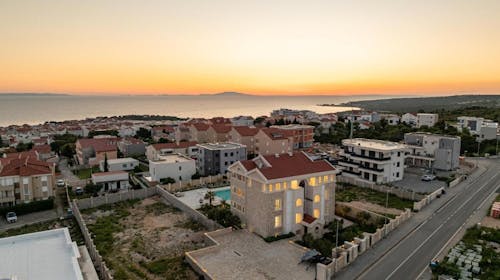 Chateau Dabo Luxury Pool Apartments - Odmor na Pagu, Novalja, Hrvatska - 172 EUR - 2x noćenje u dvosobnom apartmanu (3+2) za 5 osoba, Korištenje vanjskog bazena