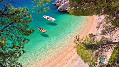 Villa Katarina - Proljetni odmor u Studio apartmanu s terasom u Makarskoj, Makarska, Makarska Rivijera, Dalmacija, Hrvatska - 115 EUR - 2x noćenje u Studio apartmanu s terasom za 2 osobe (1 dijete do 11,99 godina besplatno), Korištenje vanjskog grijanog bazena i dvorišta s ležaljkama i suncobranima