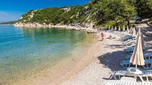 Holiday resort Kačjak - Ljeto za parove - Posebna akcija, Kačjak, Hrvatska - 275 EUR - 3x noćenje u Standard dvokrevetnoj sobi s balkonom na morskoj strani za 2 osobe, Polupansion