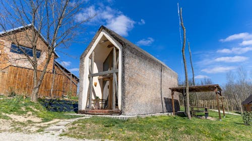 Goričko Resort - Opuštanje u Konopljinoj kućici tijekom tjedna, Križevci, Slovenija - 129 EUR - 1x noćenje u Konopljinoj kućici za 2 osobe (1 dijete do 5,99 godina besplatno), Doručak