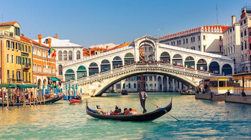 A&O Venice Mestre - Obiteljski odmor u blizini Venecije, Mestre, Venecija, Italija - 67 EUR - 1x noćenje u dvokrevetnoj Standard sobi ili obiteljskoj sobi za 2 osobe (2 djece do 17 godina besplatno), Doručak