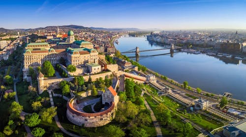 A&O Hotel Budapest City - Moderan hotel u srcu Budimpešte, Budimpešta, Mađarska - 134 EUR - 2x noćenje u dvokrevetnoj Standard sobi ili obiteljskoj sobi za 2 osobe (2 djece do 17 godina besplatno), Buffet doručak