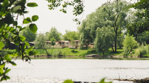 Camping Bela krajina - Obiteljski odmor uz Kupu, Podzemelj, Gradac, Slovenija - 390 EUR - 3x noćenje u mobilnoj kućici za 4 osobe, Neograničeno korištenje Kolpacabana fun parka
