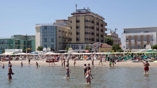 Hotel President - All inclusive light odmor uz plažu, Bellaria Igea Marina, Italija - 402 EUR - 3x noćenje u dvokrevetnoj sobi s balkonom ili bez balkona za 2 osobe, All inclusive light u hotelskom restoranu