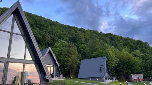 Klek 77 Luxury Chalets - Odmor u drvenim kućicama na Jahorini tijekom tjedna, Sarajevo, Bosna i Hercegovina - 102 EUR - 1x noćenje u drvenoj kućici za 2 osobe (2 djece do 10 godina besplatno, uz prethodnu najavu), Korištenje jacuzzija