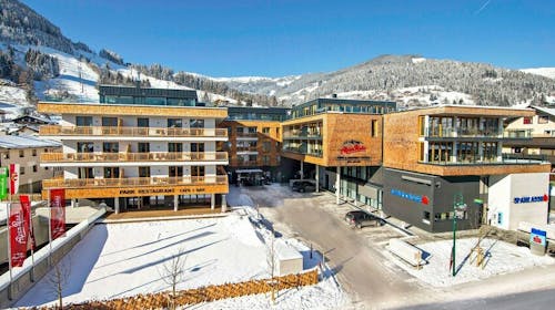 AlpenParks apartmani - Ladies Ski Opening u Zell am Seeu, Zell am See, Austrija - 399 EUR - 3x noćenje u apartmanu za 1 osobu, Piće dobrodošlice