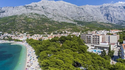 Hotel Horizont - Ljeto na makarskoj rivijeri, Baška Voda, Makarska rivijera, Dalmacija, Hrvatska - 714 EUR - 3x noćenje u Standard dvokrevetnoj sobi s balkonom za 2 osobe, Polupansion (buffet doručak i večera)