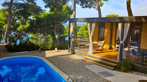 Park Villas by Morenia - All inclusive odmor u Deluxe kamping vili s privatnim bazenom, Podaca, Makarska rivijera, Dalmacija, Hrvatska - 2.920 EUR - 5x noćenje u kamping vili s privatnim grijanim bazenom za do 4 osobe, All inclusive