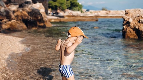 Sagitta Holiday Resort - Last minute obiteljsko ljeto u Omišu - Superior obiteljski apartman, Omiš, Dalmacija, Hrvatska - 2.610 EUR - 7x noćenje u Superior obiteljskom apartmanu s bočnim pogledom na more i balkonom (2+2) za 2 osobe (2 djece do 13,99 godina i 1 dijete do 7,99 godina besplatno), All inclusive