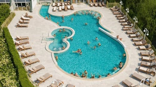 Hotel Vesna - Terme Topolšica - Romantično ili obiteljsko ljeto u termama, Topolšica, Slovenija - 242 EUR - 2x noćenje u dvokrevetnoj Comfort sobi s balkonom za 2 osobe (1. dijete do 9,99 godina i 2. dijete do 4,99 godina besplatno), Polupansion