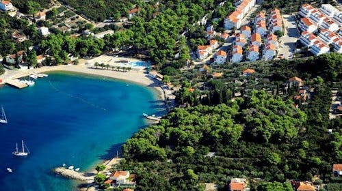 Apartmani Šolta - Kraj ljeta na Šolti, Nečujam, otok Šolta, Dalmacija, Hrvatska - 299 EUR - 5x noćenje u apartmanu za do 5 osoba (4+1), Korištenje klima uređaja