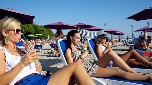 Ilirija Resort - Hotel Kornati - VIP Premium kolovoz s punim pansionom u Biogradu, Biograd na Moru, Dalmacija, Hrvatska - 1.295 EUR - 5x noćenje u Premium Club sobi za 2 osobe (1 dijete do 12 godina i 1 dijete do 7 godina besplatno), Puni pansion