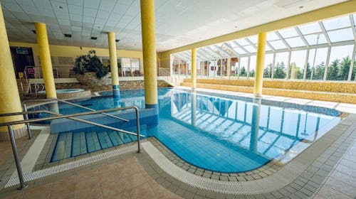 Wellness & Spa Apartmaji Bolfenk - Jesenski vikend na Pohorju, Pohorje, Slovenija - 299 EUR - 2x noćenje u Deluxe apartmanu za 4 osobe, Neograničeno korištenje WellNest unutarnjega bazena od 12 do 20 sati