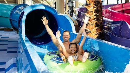 Amadria Park Kids Hotel Andrija - Rujanski bogati paket zabave s uključenim ulazom u Aquapark, Šibenik, Dalmacija, Hrvatska - 692 EUR - 2x noćenje u obiteljskoj sobi pogled dvorište/park s balkonom za 2 osobe (1 dijete do 11,99 godina besplatno), Polupansion