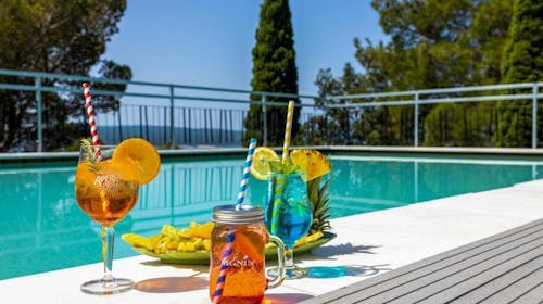 Holiday Resort Ad Turres - Ljeto u Crikvenici, Crikvenica, Hrvatska - 979 EUR - 5x noćenje u Standard dvokrevetnoj sobi s balkonom (morska strana) za 2 osobe (1 dijete do 11,99 godina besplatno), Polupansion