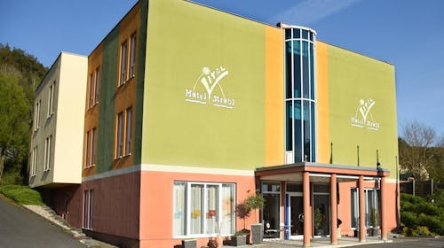 Vitalhotel Strobl - Savršen jesenski odmor, Ollersdorf, Burgenland, Austrija - 849 EUR - 5x noćenje u Standard trokrevetnoj sobi za 2 osobe (1 dijete do 12,99 godina besplatno), Polupansion