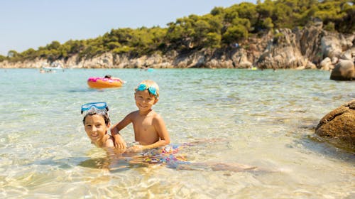 Obiteljski odmor na grčkom poluotoku Halkidikiju, Halkidiki, Grčka - 1.099 EUR - 5x noćenje u hotelu za 2 osobe i 2 djece, Polupansion