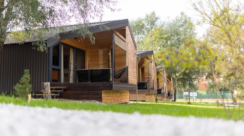 Glamping Resort Halicanum - Toplice Sveti Martin - Vikend odmor udvoje, Sveti Martin na Muri, Hrvatska - 239 EUR - 2x noćenje u luksuznoj kućici s privatnom saunom i kadom na terasi za 2 osobe, Polupansion