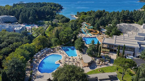 Valamar Diamant Hotel - Ljetni odmor udvoje u Poreču, Poreč, Hrvatska - 1.500 EUR - 5x noćenje u Superior sobi za 2 osobe, Polupansion s uključenim bezalkoholnim negaziranim pićima iz šankomata tijekom obroka