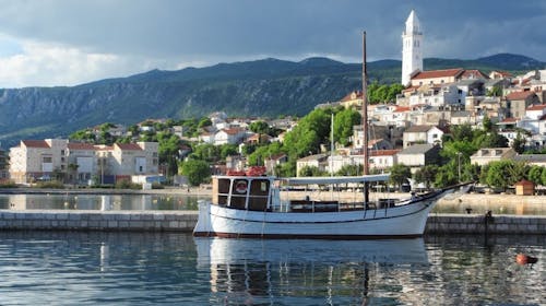 Primorska kuća Milka - Ljetni odmor uz more, Novi Vinodolski, Hrvatska - 150 EUR - 3x noćenje u apartmanu za 3 osobe, Korištenje klima-uređaja
