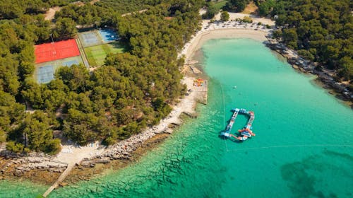 Pine Beach Pakoštane - All inclusive light odmor uz sport i prirodu - Posebna akcija, Pakoštane, Hrvatska - 404 EUR - 3x noćenje u Standard bungalovu za 2 osobe, All inclusive light