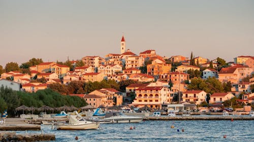 Hotel Rotondo Annex - Kraj ljeta u Trogiru uz vrhunski wellness i SPA doživljaj, Seget Donji, Hrvatska - 361 EUR - 2x noćenje u dvokrevetnoj Superior sobi s balkonom za 2 osobe (1 dijete do 12 godina besplatno), Polupansion