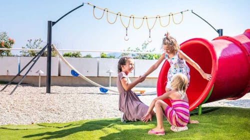 Aminess Vival Lišanj Family Hotel - Obiteljski all inclusive light s animacijom - Posebna akcija, Novi Vinodolski, Hrvatska - 2.121 EUR - 7x noćenje u dvokrevetnoj Standard sobi za 2 osobe (1 dijete do 14,99 godina i 1 dijete do 2,99 godina besplatno), All inclusive light