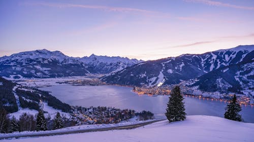 Upside Down Town Hotel Neue Post - Ladies Ski Opening u Zell am Seeu, Zell am See, Austrija - 845 EUR - 3x noćenje u dvokrevetnoj Sunny Mountain sobi za 1 osobu, Polupansion