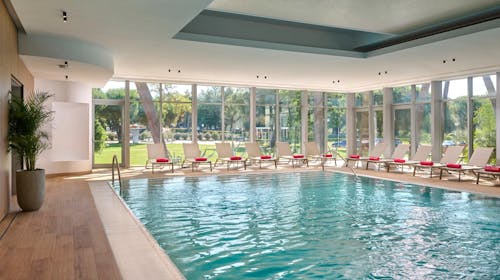 Hotel Pelegrin Plava Laguna - Obiteljska jesen u obnovljenom hotelu u Istri, Umag, Hrvatska - 459 EUR - 3x noćenje u Classic sobi s balkonom (park strana) za 2 osobe (1. dijete do 11,99 godina i 2. dijete do 4,99 godina besplatno), Polupansion