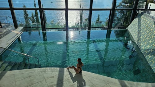 GH Bernardin - Wellness Paradise Spa - Opuštanje u saunama i bazenu u trajanju od 3 sata, Portorož, Slovenija - 20,60 EUR - Korištenje sauna (mediteranska turska i rasoul, finska, infracrvena i organska biljna) i infinity bazena s panoramskim pogledom u trajanju od 3 sata za 1 osobu, Mediteranski osvježavajući piling